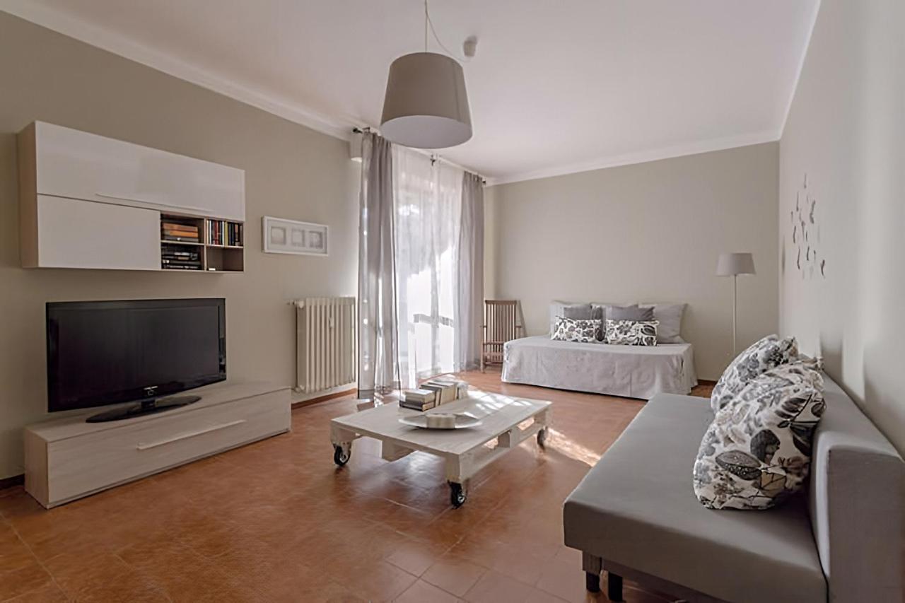 Natural Chic - Close To City Center And Beach - Parking Desenzano del Garda Extérieur photo