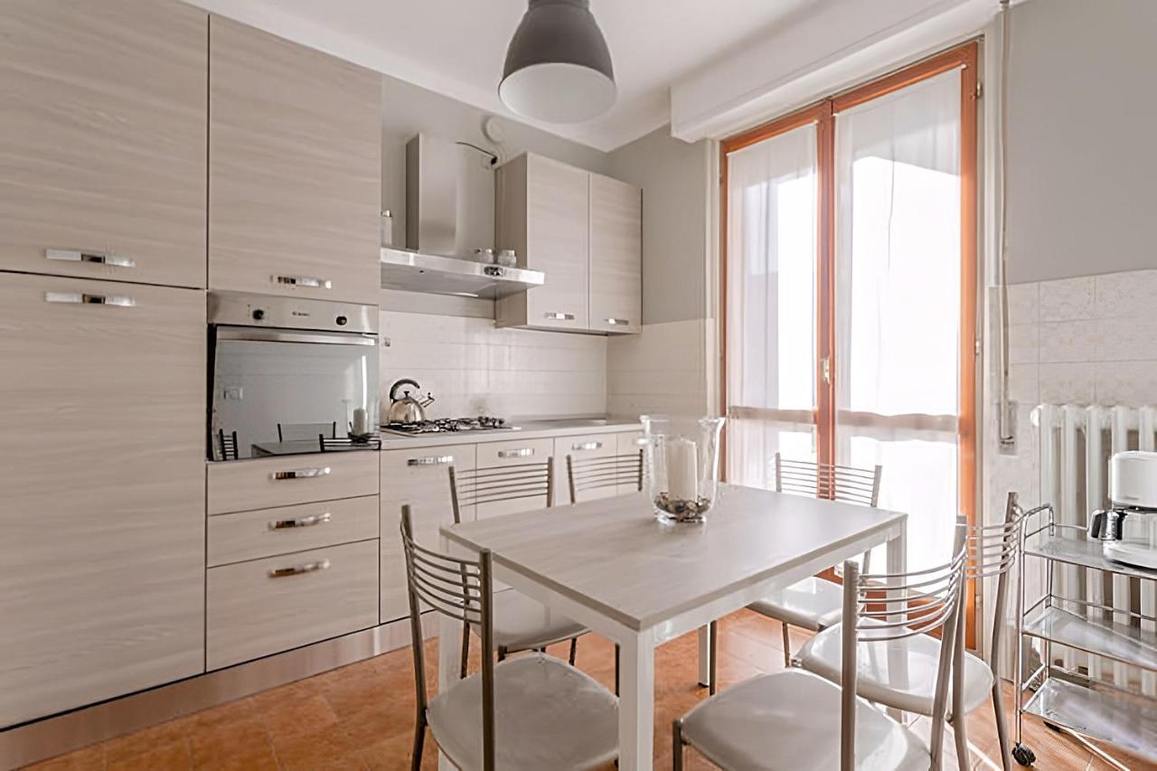 Natural Chic - Close To City Center And Beach - Parking Desenzano del Garda Extérieur photo